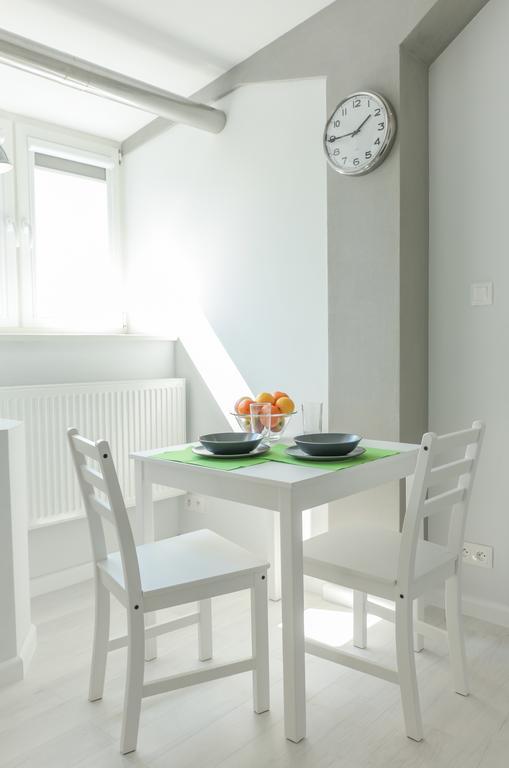 Roommate Centrum Kredytowa Apartament